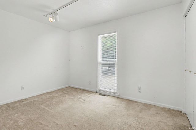 16907 Colony Drive, South Bend, IN 46635