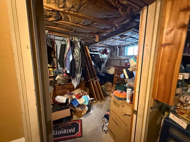 39 Jefferson Ave, Woburn, MA 01801