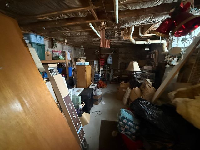 39 Jefferson Ave, Woburn, MA 01801