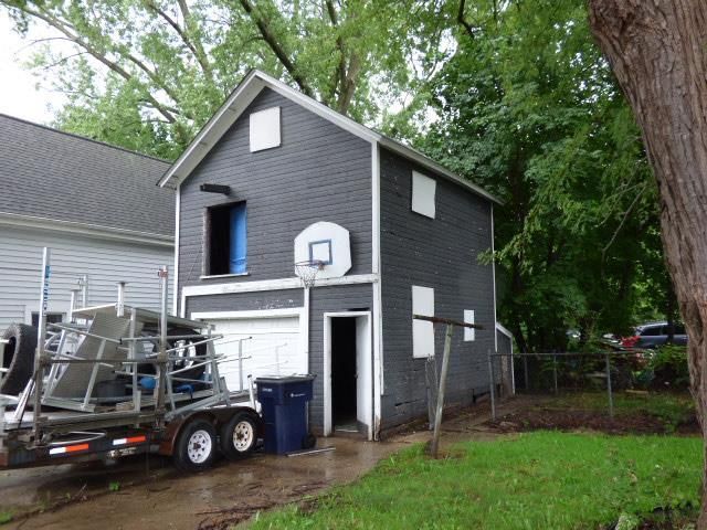 403 Center Avenue, Janesville, WI 53548