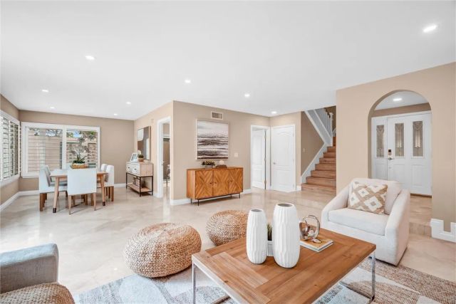 4061 Salacia, Irvine, CA 92620