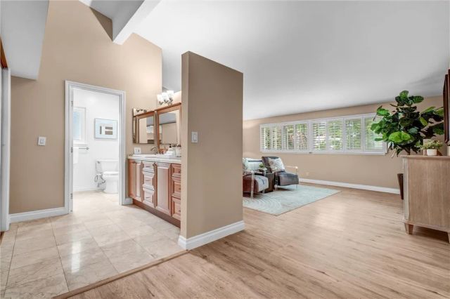 4061 Salacia, Irvine, CA 92620