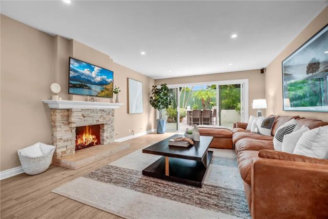 4061 Salacia, Irvine, CA 92620