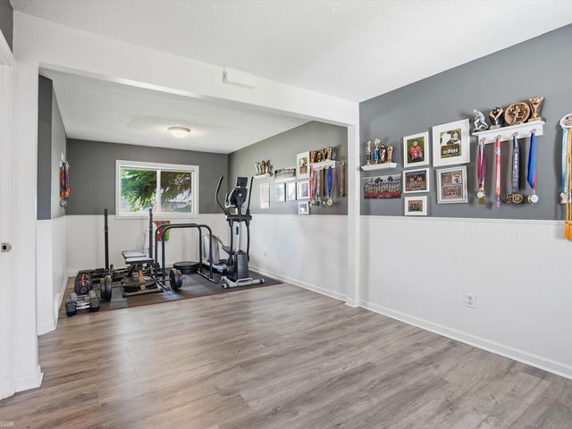 8835 Royce Drive, Sterling Heights, MI 48313