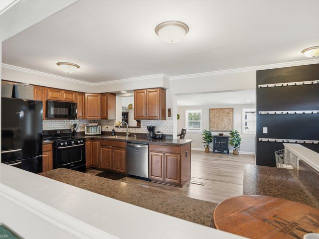 8835 Royce Drive, Sterling Heights, MI 48313