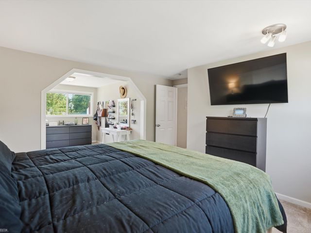 8835 Royce Drive, Sterling Heights, MI 48313