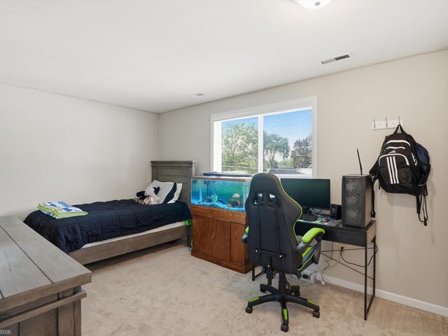 8835 Royce Drive, Sterling Heights, MI 48313