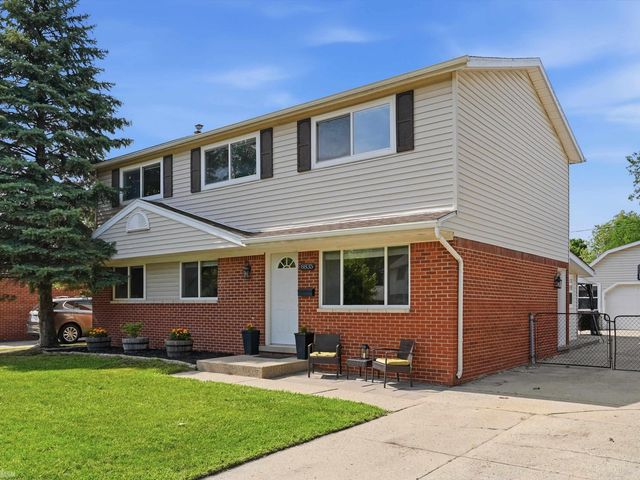 8835 Royce Drive, Sterling Heights, MI 48313