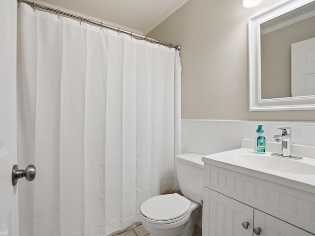 8835 Royce Drive, Sterling Heights, MI 48313