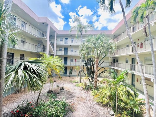 1810 SW 81st Avenue 2201, North Lauderdale, FL 33068