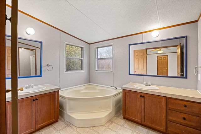 2903 Centaurus Way, Granbury, TX 76048