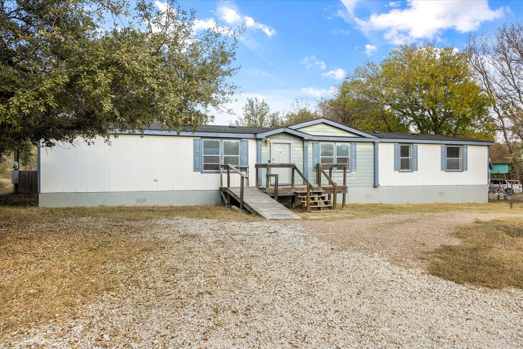 2903 Centaurus Way, Granbury, TX 76048