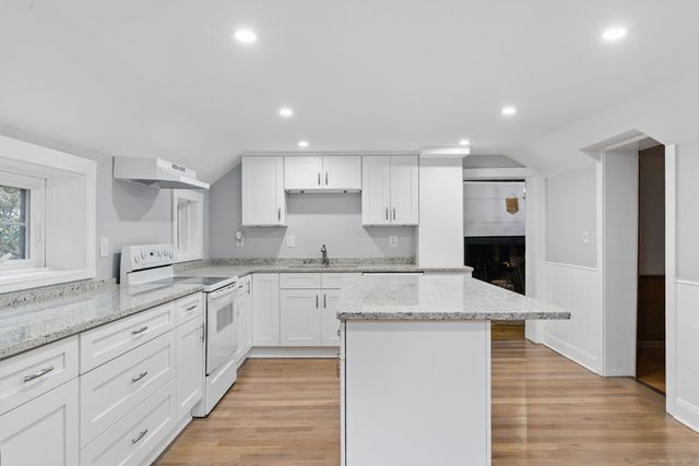 165 Oakland Street, Manchester, CT 06042