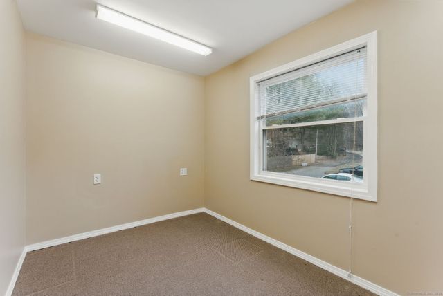 165 Oakland Street, Manchester, CT 06042