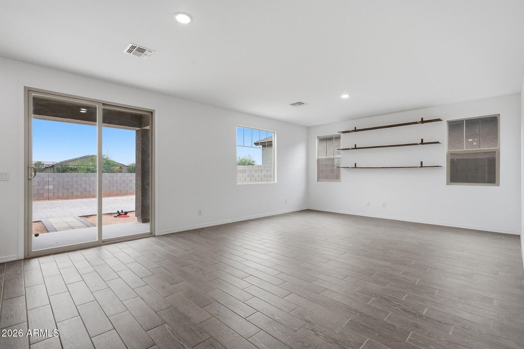 4414 S 109TH Avenue, Tolleson, AZ 85353 — photo 4