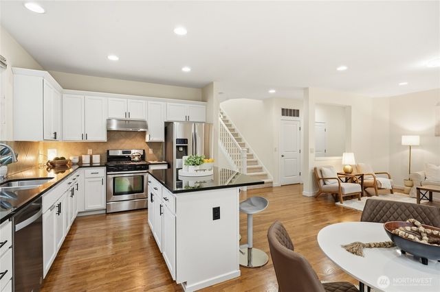 11025 243rd Avenue NE, Redmond, WA 98053