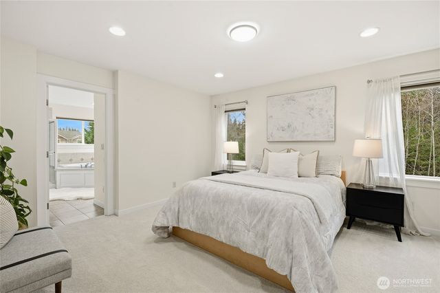 11025 243rd Avenue NE, Redmond, WA 98053