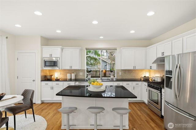 11025 243rd Avenue NE, Redmond, WA 98053