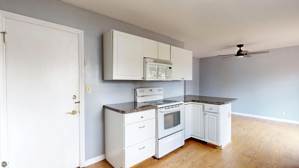 Image 27 of property listing at 1524 Ridge, Mt Pleasant, MI 48858