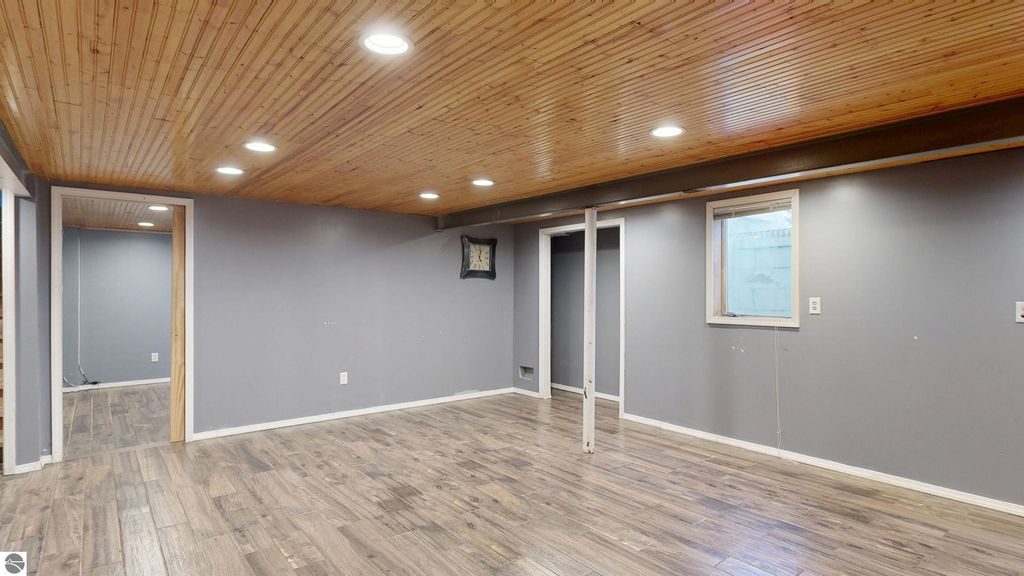 Image 45 of property listing at 1524 Ridge, Mt Pleasant, MI 48858