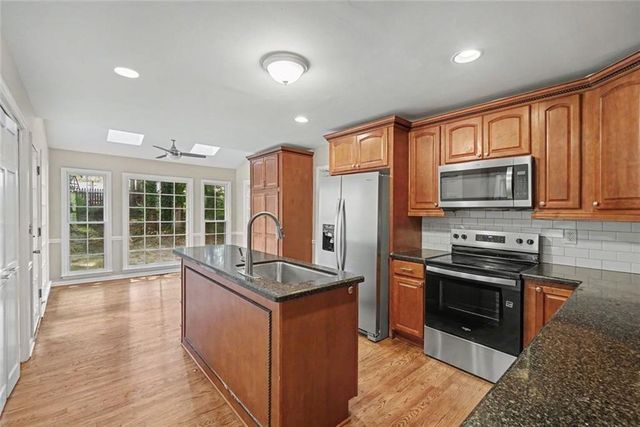 5796 Brookstone View, Acworth, GA 30101