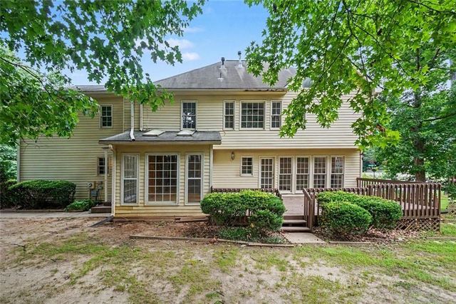 5796 Brookstone View, Acworth, GA 30101