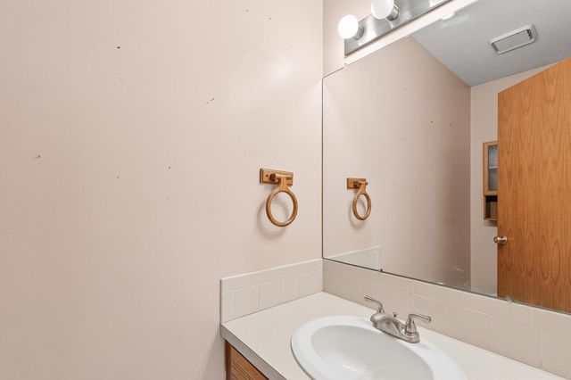 5141 N Newton Circle, Park City, KS 67219