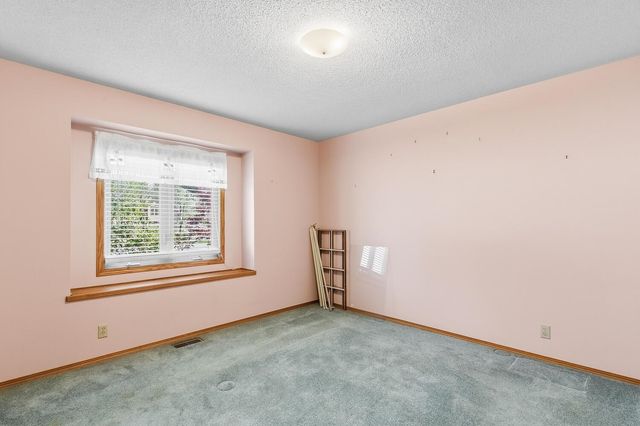 5141 N Newton Circle, Park City, KS 67219