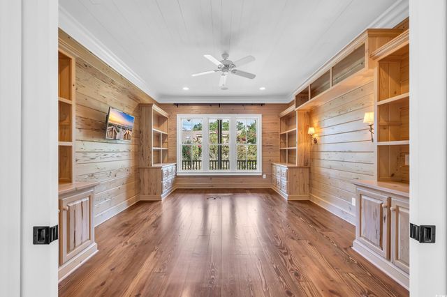 129 Stamper Trail, Pawleys Island, SC 29585