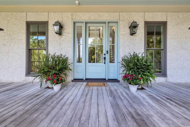 129 Stamper Trail, Pawleys Island, SC 29585