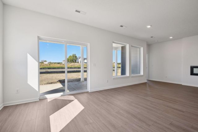 10614 Harbor Lane N, Maple Grove, MN 55369