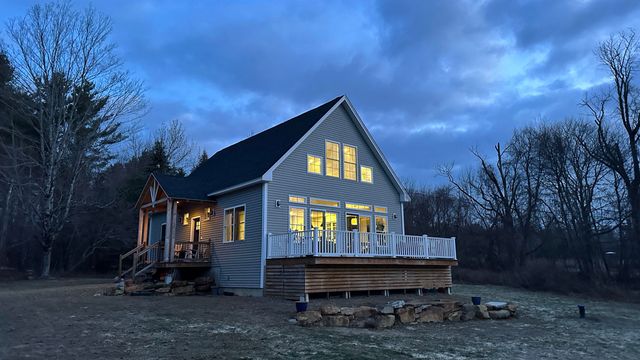 386 Old Chesham Road, Marlborough, NH 03455