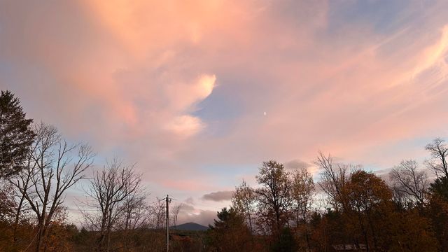 386 Old Chesham Road, Marlborough, NH 03455