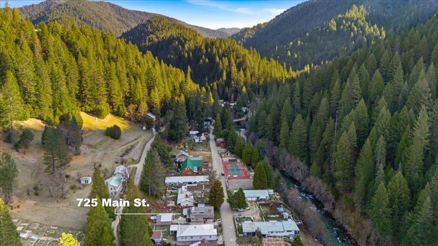 725 Main St., Downieville, CA 95936