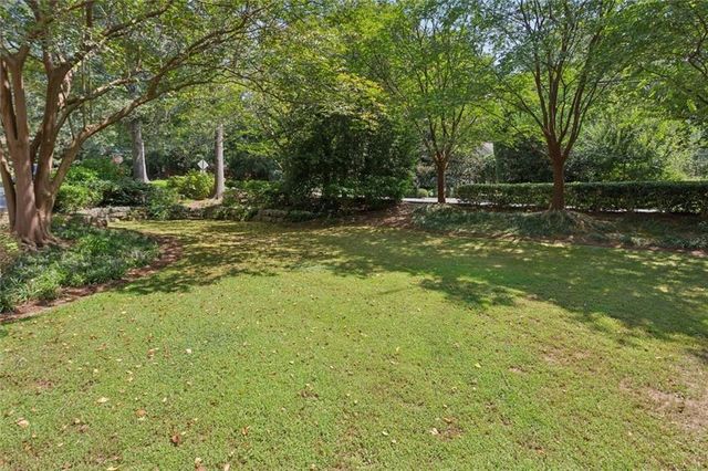 2970 Rockingham Drive NW, Atlanta, GA 30327