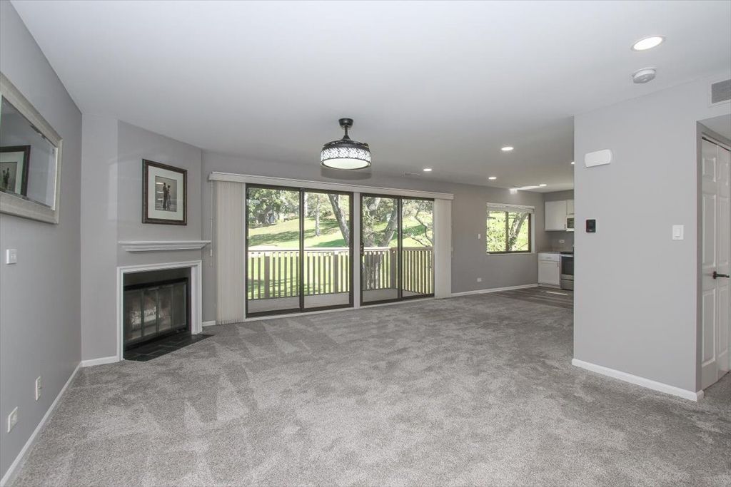 746B Oak Hill Road C485SFR, Lake Barrington, IL 60010 — photo 2