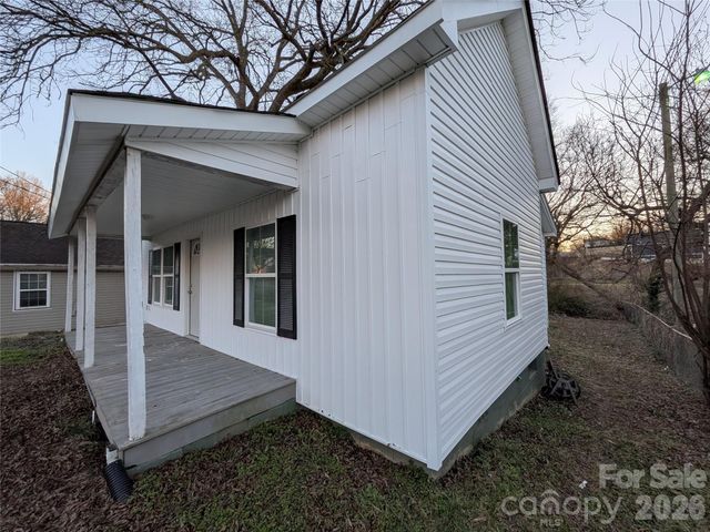 525 S Trenton Street, Gastonia, NC 28052