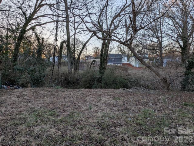 525 S Trenton Street, Gastonia, NC 28052