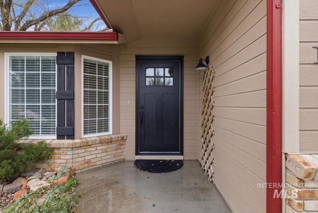 1305 N Sandlin Ave, Meridian, ID 83642