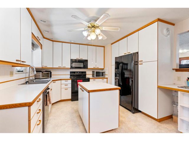 300 Ranch Acres Dr, Loveland, CO 80538