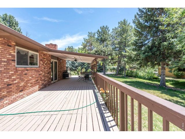 300 Ranch Acres Dr, Loveland, CO 80538