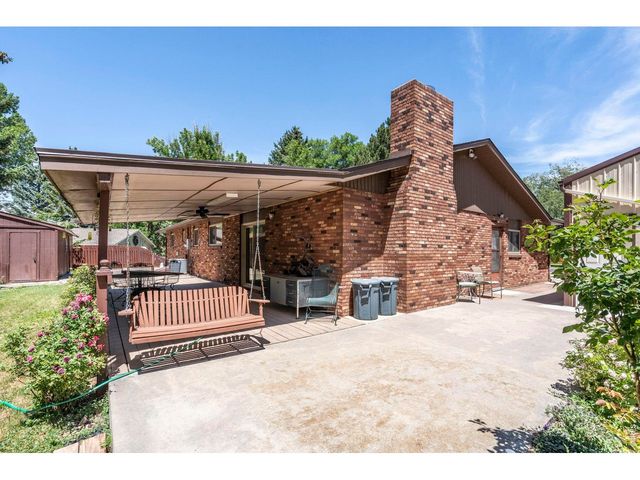 300 Ranch Acres Dr, Loveland, CO 80538