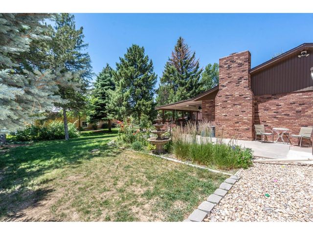 300 Ranch Acres Dr, Loveland, CO 80538