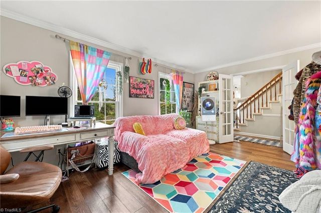 2466 Vincent Road, Winston-salem, NC 27106