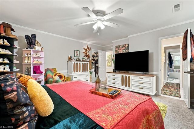 2466 Vincent Road, Winston-salem, NC 27106