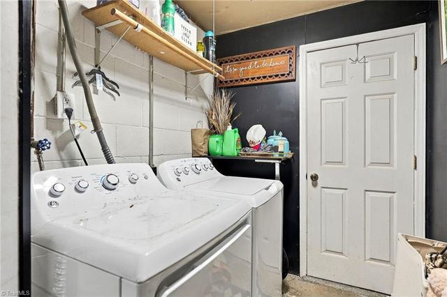 2466 Vincent Road, Winston-salem, NC 27106