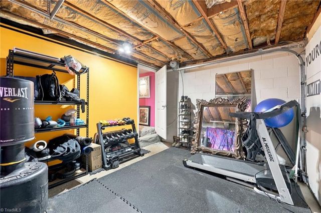 2466 Vincent Road, Winston-salem, NC 27106