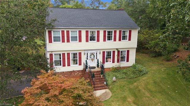 2466 Vincent Road, Winston-salem, NC 27106