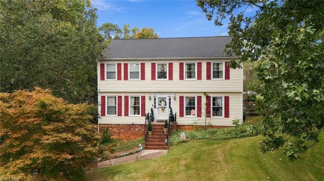 2466 Vincent Road, Winston-salem, NC 27106
