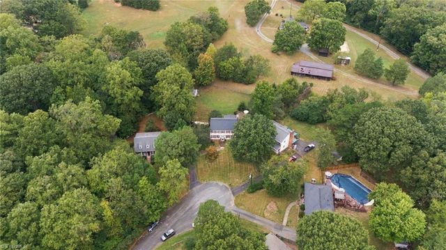 2466 Vincent Road, Winston-salem, NC 27106